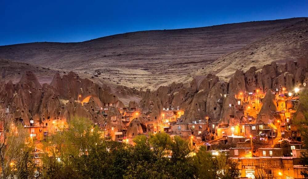 Backpacking Iran Travel Guide (2025) • EPIC Budget Tips & Secrets